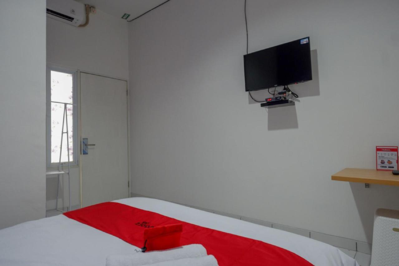 Reddoorz Near Alun Alun Kaliwungu Kendal Hotel Brangsong Exterior foto